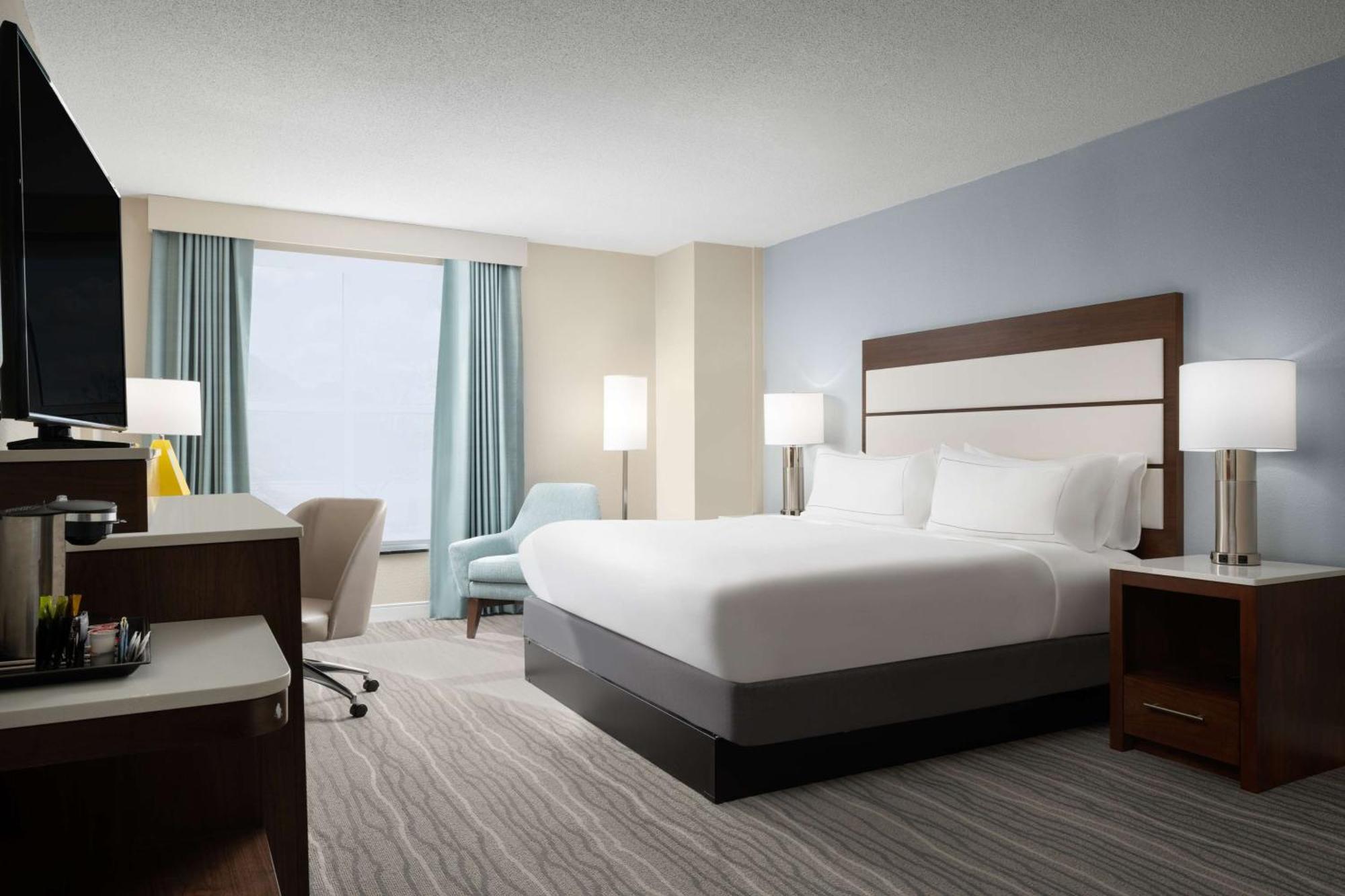 Doubletree By Hilton Norfolk Airport Hotel Exterior photo